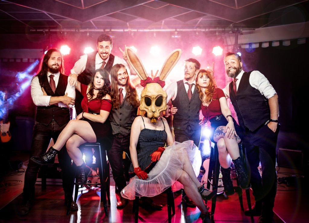 Bunny Bones Orchestra — Swing hard rock